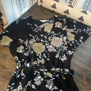 Candies size medium multi-floral dress mid length never worn